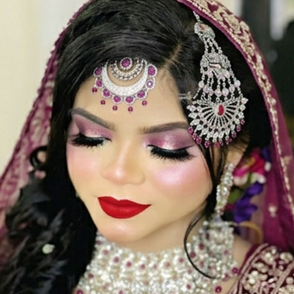 রেগুলার ব্রাইডাল লুক